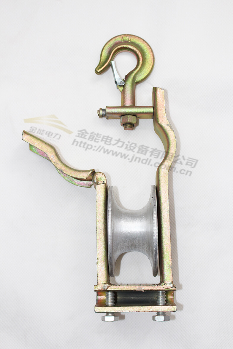 蜜桃国精产品二三三区视频
