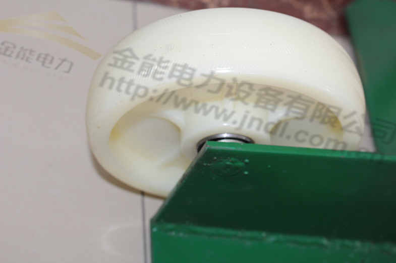 蜜桃国精产品二三三区视频