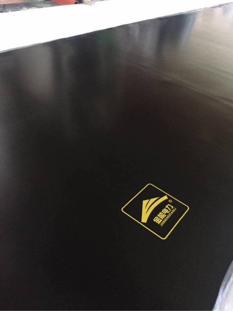 蜜桃国精产品二三三区视频