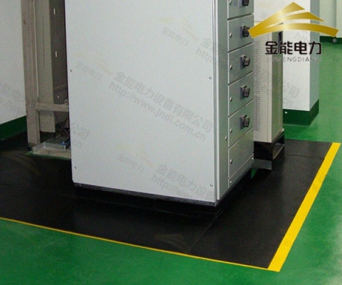蜜桃国精产品二三三区视频