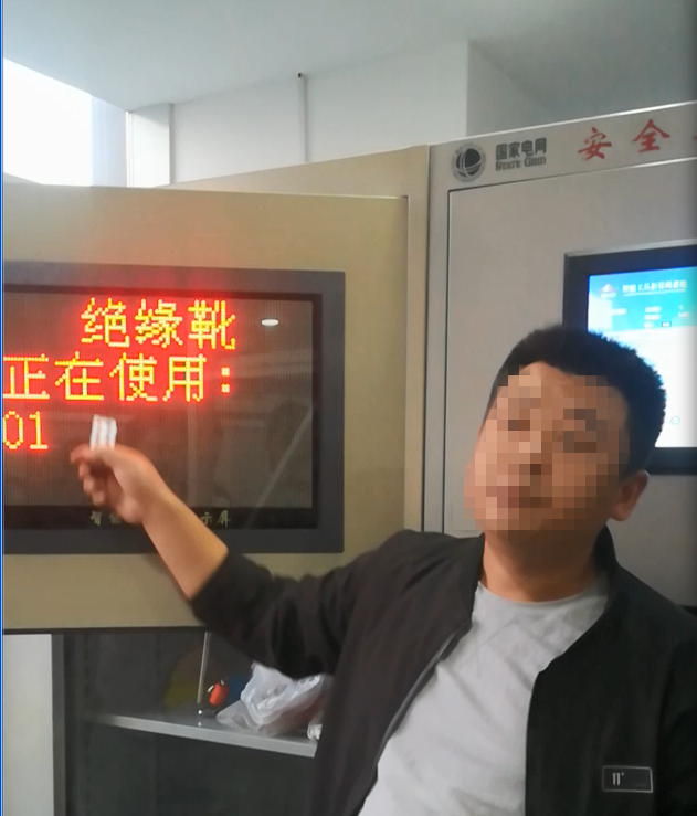 蜜桃国精产品二三三区视频