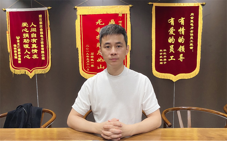 蜜桃国精产品二三三区视频